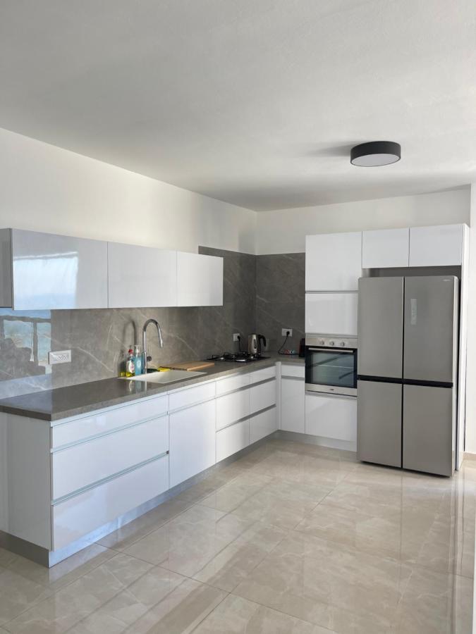 Onthesea Bat Yam Appartement Buitenkant foto